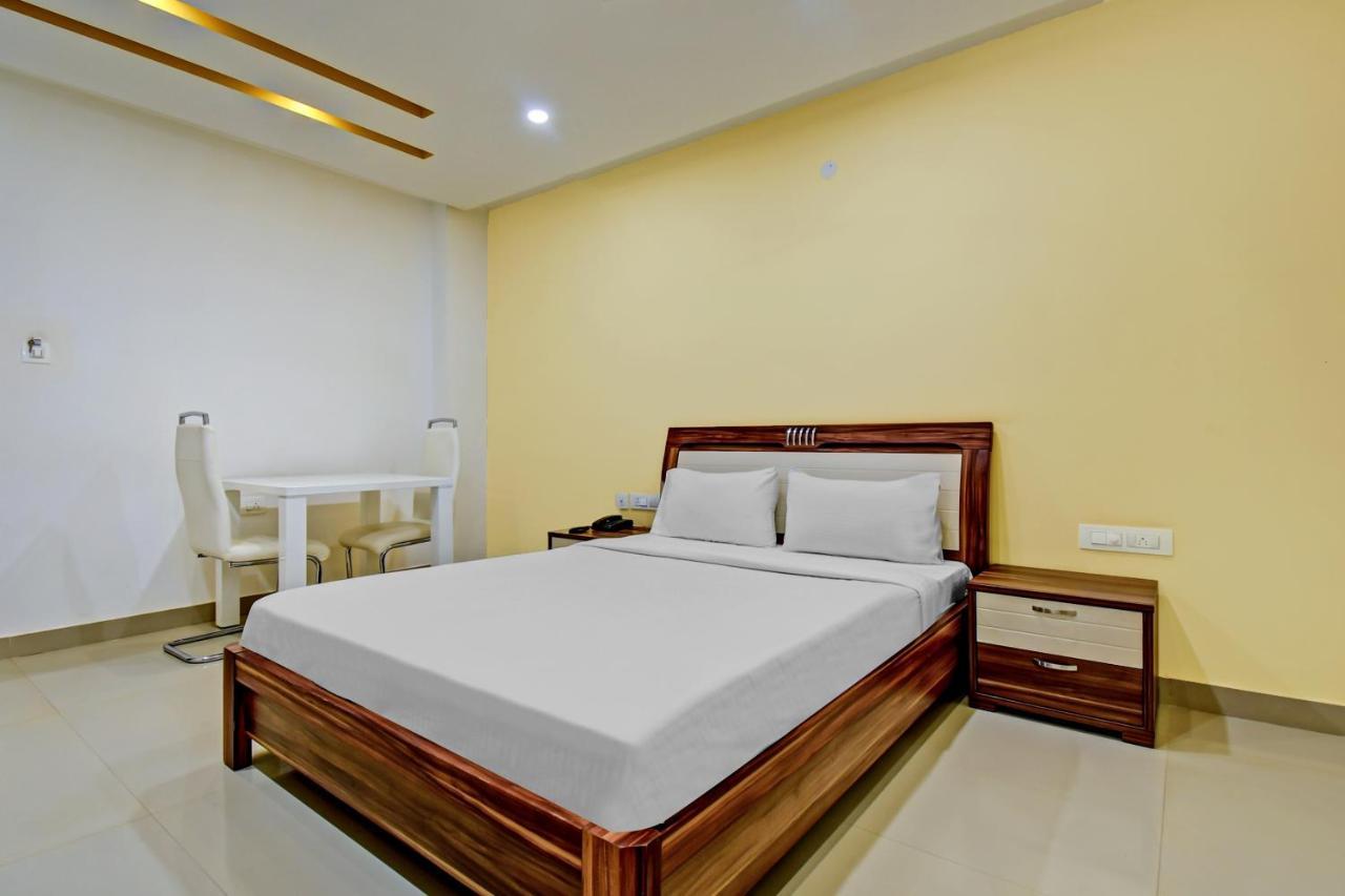 Hotel Rashi Comforts By Coastal Dine Dobbaspet Zewnętrze zdjęcie